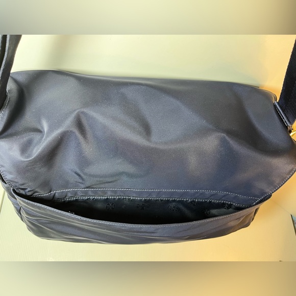 Tory Burch Crossbody Thea Nylon 
Weekender Carryall Diaper Baby Bag - Picture 10 of 15